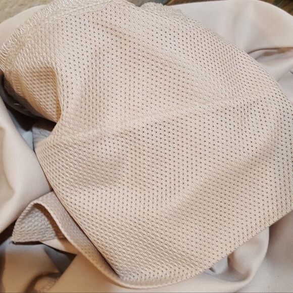 Izod XFG Cool FX Capris - Picture 3 of 8